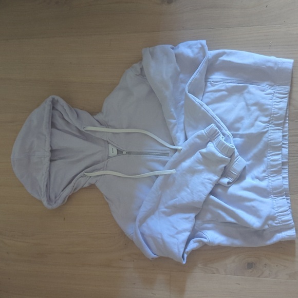 French Terry Cotton Half-Zip Cropped Hoodie - Kotn - Picture 2 of 4